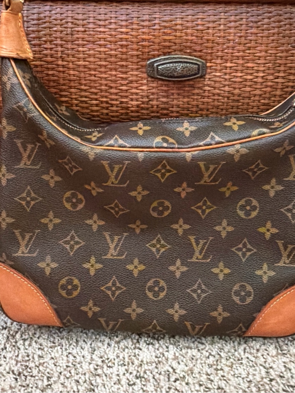 Louis Vuitton Monogram Vintage Boulogne 30 Shoulder Bag - Picture 3 of 16
